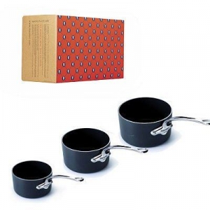 /250-587-thickbox/mauviel-8210-collection-m-stone-serie-de-3-casseroles-interieur-en-ceramique-avec-monture-en-fonte-d-inox.jpg